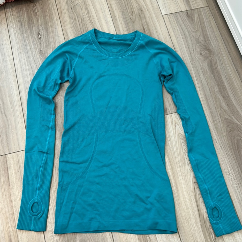 Lululemon Swiftly Tech Long Sleeve